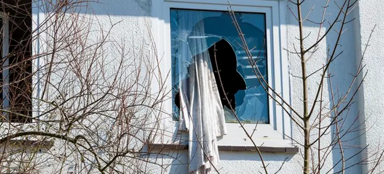 Storm Window Installation Contractors in Poinciana, FL