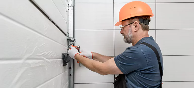 Garage Door Repair in Poinciana